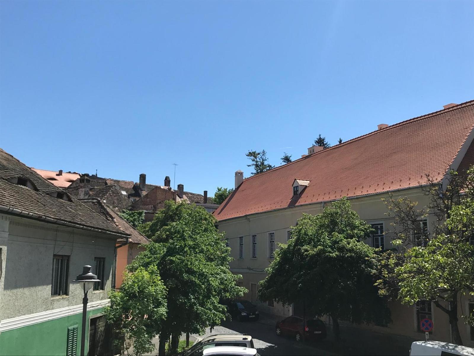 Residence Piata Armelor Сибиу Экстерьер фото