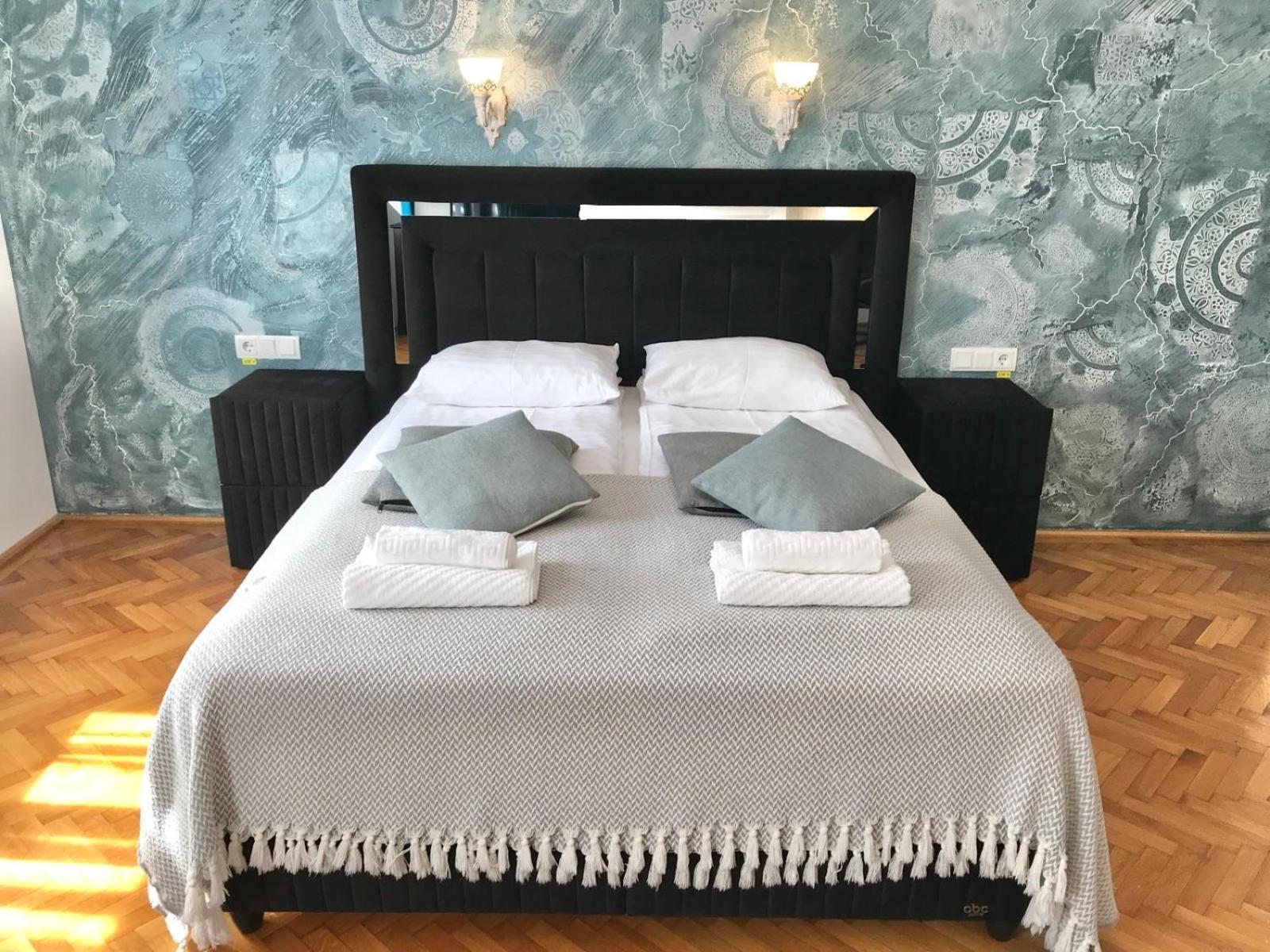 Residence Piata Armelor Сибиу Экстерьер фото